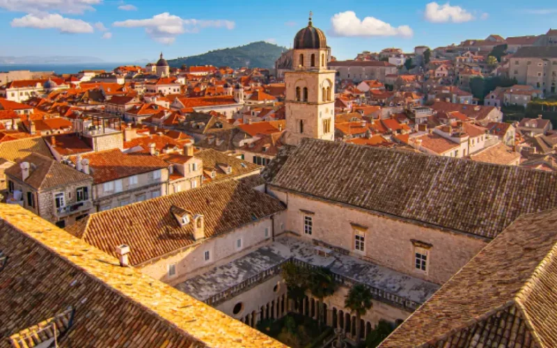 Topul orașelor europene sufocate de turiști în 2026: Dubrovnik, în fruntea clasamentului