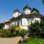 Mănăstirea Hodoș-Bodrog, cea mai veche din România. Locul cu aproape 900 de ani de istorie și legende