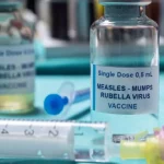 Complicație gravă a rujeolei poate provoca paralizie și nu are tratament. Medicii avertizează asupra riscurilor pentru copiii nevaccinați