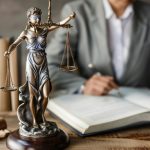 Cum contribuie un avocat bun la protejarea drepturilor și intereselor tale
