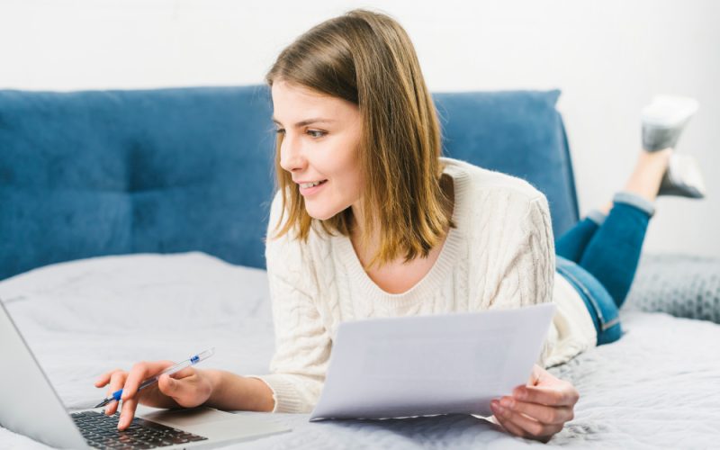 Ce trebuie să verifici înainte de a rezerva o cazare online
