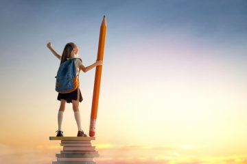 Cum contribuie un mediu educațional pozitiv la succesul școlar pe termen lung